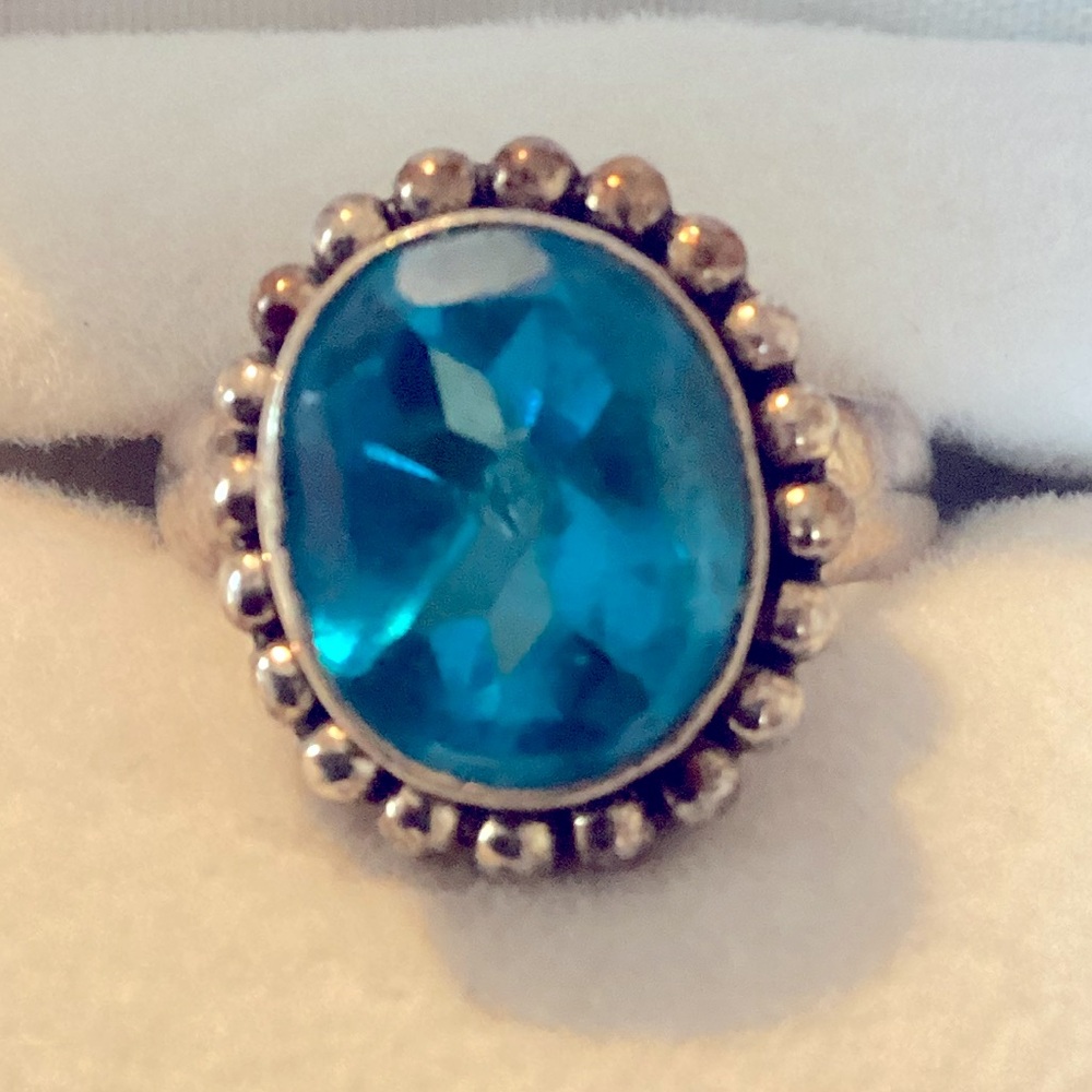Vintage women’s  handmade 925 Topaz ring